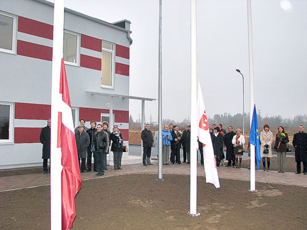 Atklāšanas pasākums bija šaurā lokā. Plašākas svinības īpašnieki sola pavasarī, kad arī sāksies aktīva produkcijas ražošana.
Autors: Juris Iļņickis