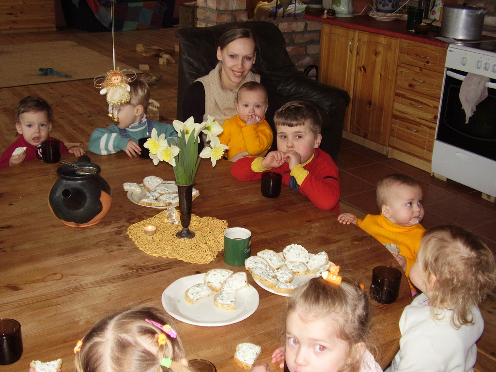 Bērnu centrs «Rūķu māja «Upīši»» darbojas kā kristīgs bērnudārzs. Centrā Marita Rence, kura šajās telpās vada Bēbīšu skolu. 
Autors: No arhīva.