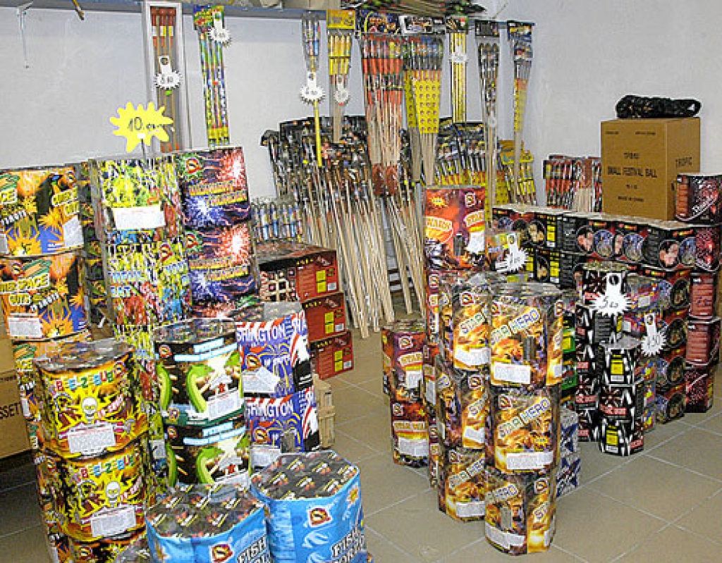 Bauskas veikalos nopērkams plašs pirotehnikas klāsts.
Autors: Ivars Bogdanovs