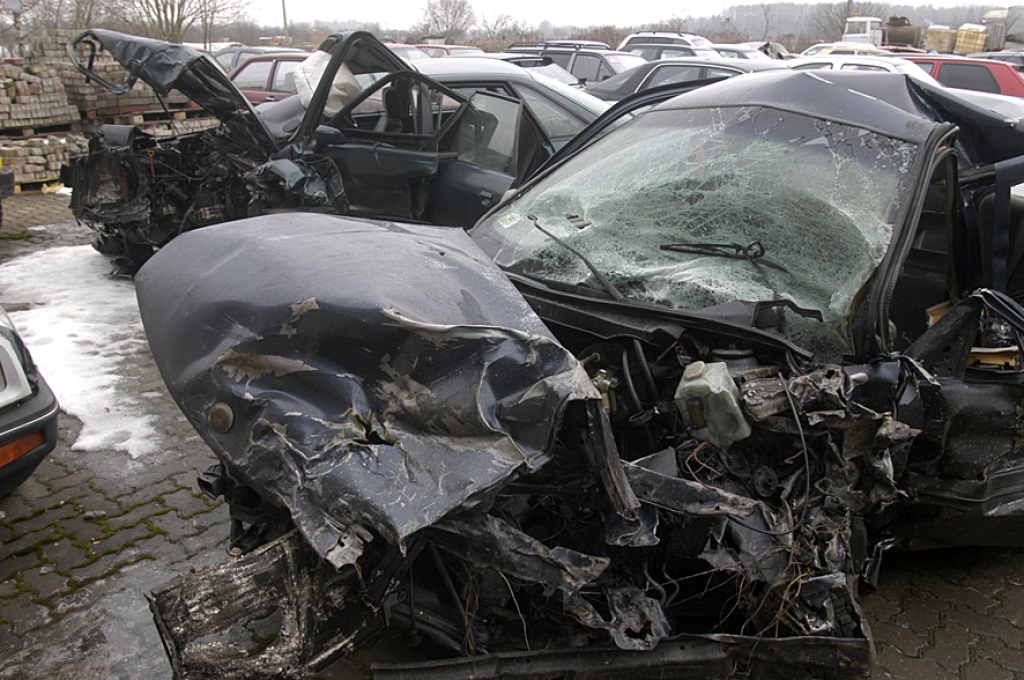 Abas automašīnas pēc avārijas transportētas uz stāvlaukumu.
Autors: Ivars Bogdanovs
