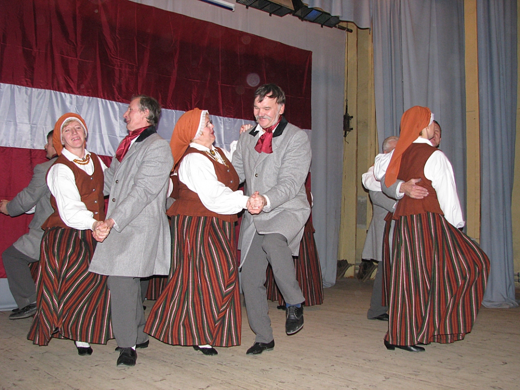 Svitenes senioru deju kopa «Šurpu turpu».
Autors: No arhīva.