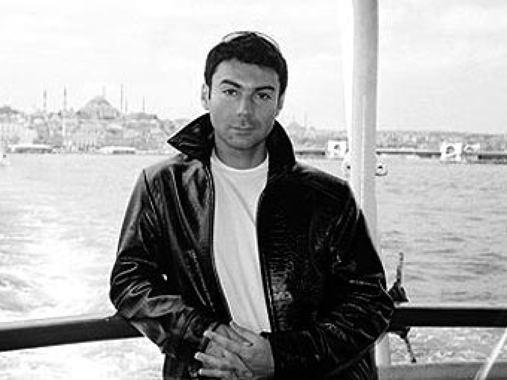 Krievijas valsts televīzijas Pirmā kanāla žurnālists Iljass Šurpajevs.
Autors: www.lenta.ru