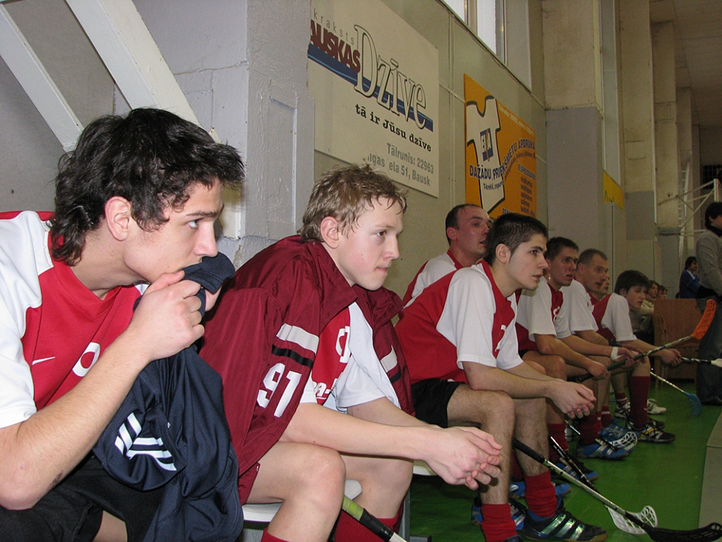 «Uzvara-Lauks» florbola komandai paaudžu maiņas periods nav viegls.
Autors: Juris Iļņickis