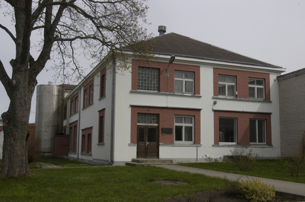 Kopš 2007. gada vasaras akciju sabiedrība «Bauskas piens» produkciju ražo tikai vienā vietā – Stelpē.
Autors: Juris Iļņickis