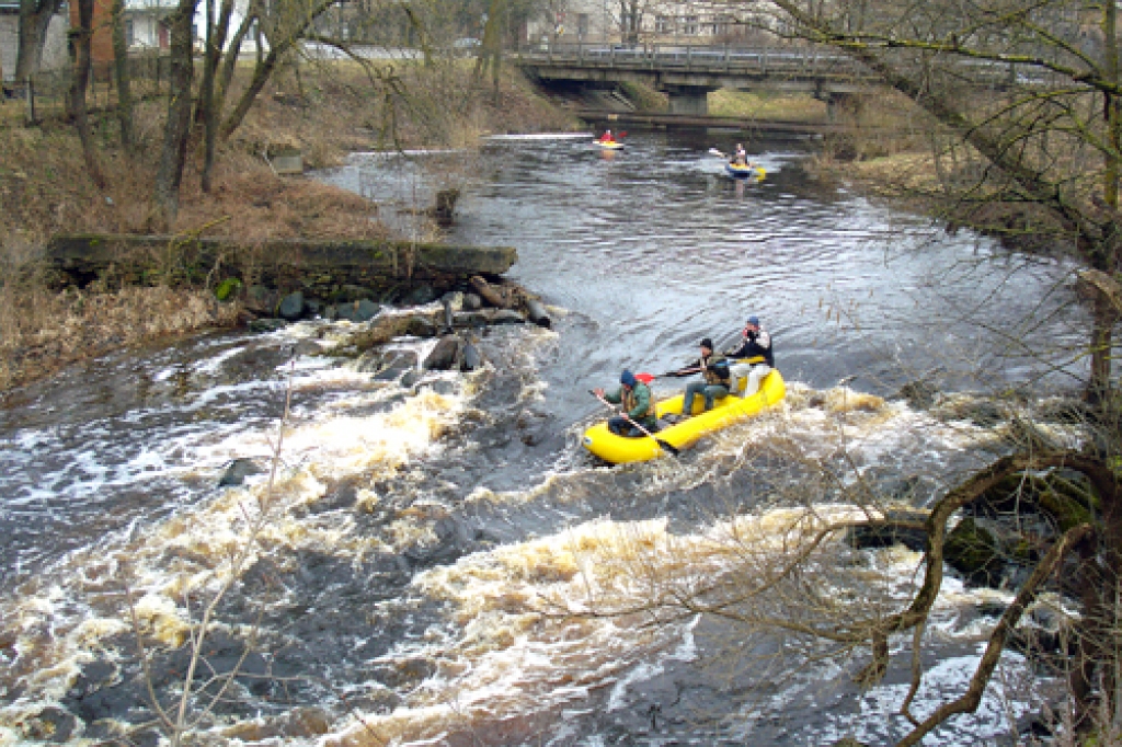 Laivošanas sezonu Iecaviņā šogad 1. martā atklāja Dāvis Arājs no Vecumnieku pagasta Misas ar draugiem. 
Autors: No albuma.