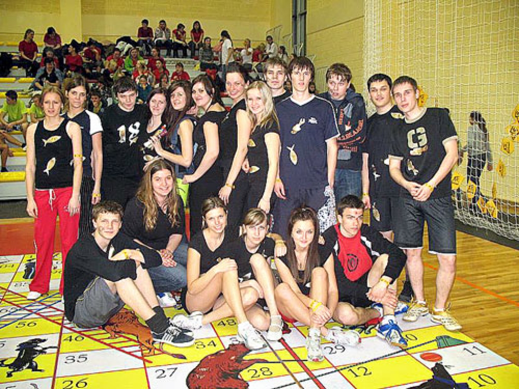 Sudraba koferis, ko pusfinālā ieguva Bauskas 1. vidusskolas 11.c klase, dod  tiesības startēt lielajā finālā 25. maijā Rīgā.
Autors: Kristaps Auzāns, Ieva Bluša