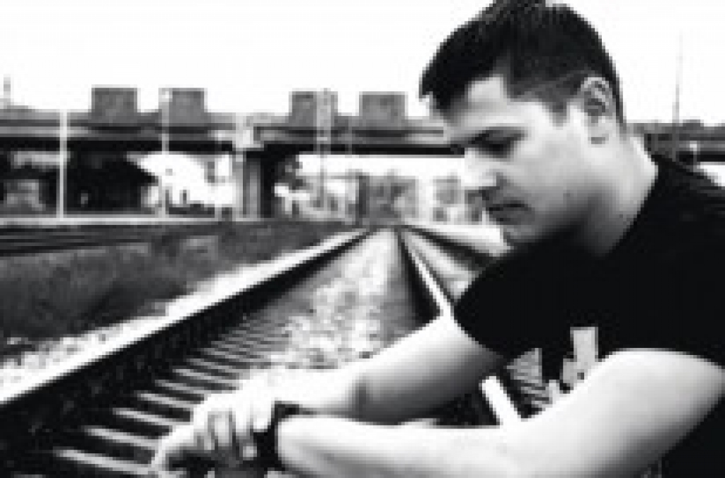 Paredzēts, ka šopiektdien ballītē Skaistkalnē spēlēs dīdžejs Technoroid jeb Edgars Dreijers no Ogres.
Autors: No albuma.