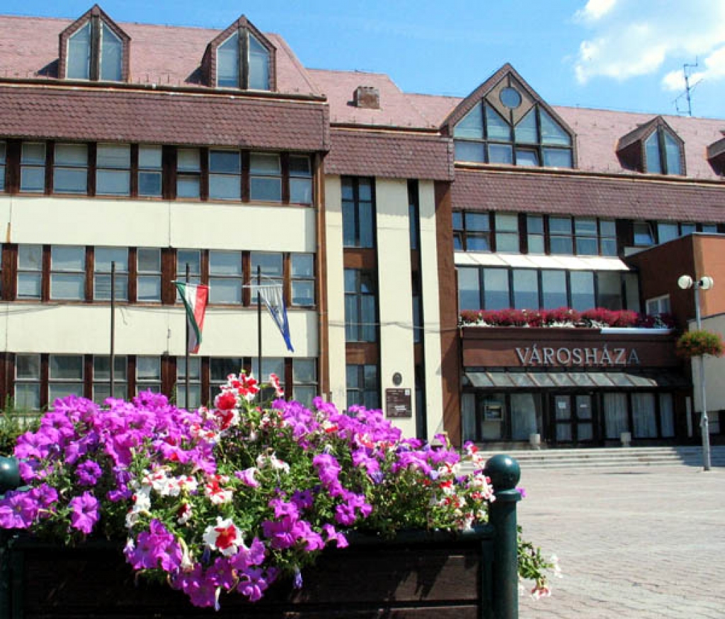 Godolo pašvaldības ēka.
Autors: www.godolo.hu