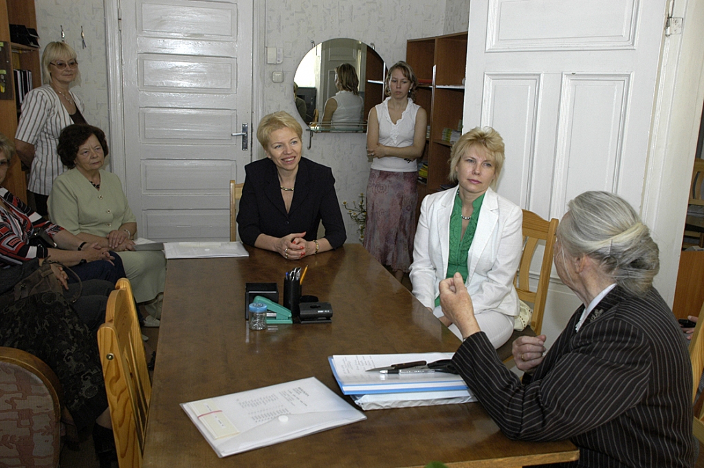 Diskusijā ar rajona pašvaldību un Izglītības pārvaldes vadītājiem vakar, 5. jūnijā, piedalījās izglītības un zinātnes ministre Tatjana Koķe. Saruna notika Bauskas rajona Padomē. 
Autors: Ivars Bogdanovs