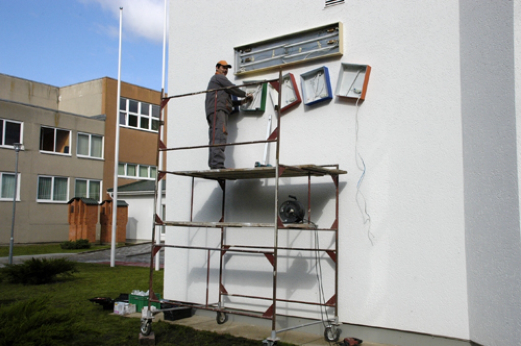 Rajona pedagogu augusta konferences sākumā notiks daudzfunkcionālā izglītības centra atklāšana. Tajā atradīsies pilsētas 2. vidusskolas mācību kabineti, arī Bauskas pilsētas Mākslas skola. 
Autors: Ivars Bogdanovs