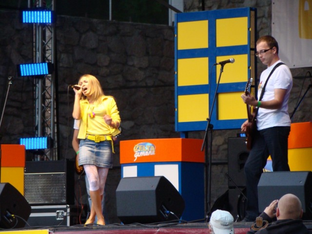 Aija Vīgupa un Jānis Dūmiņš.
Autors: no grupas «Medo» albuma