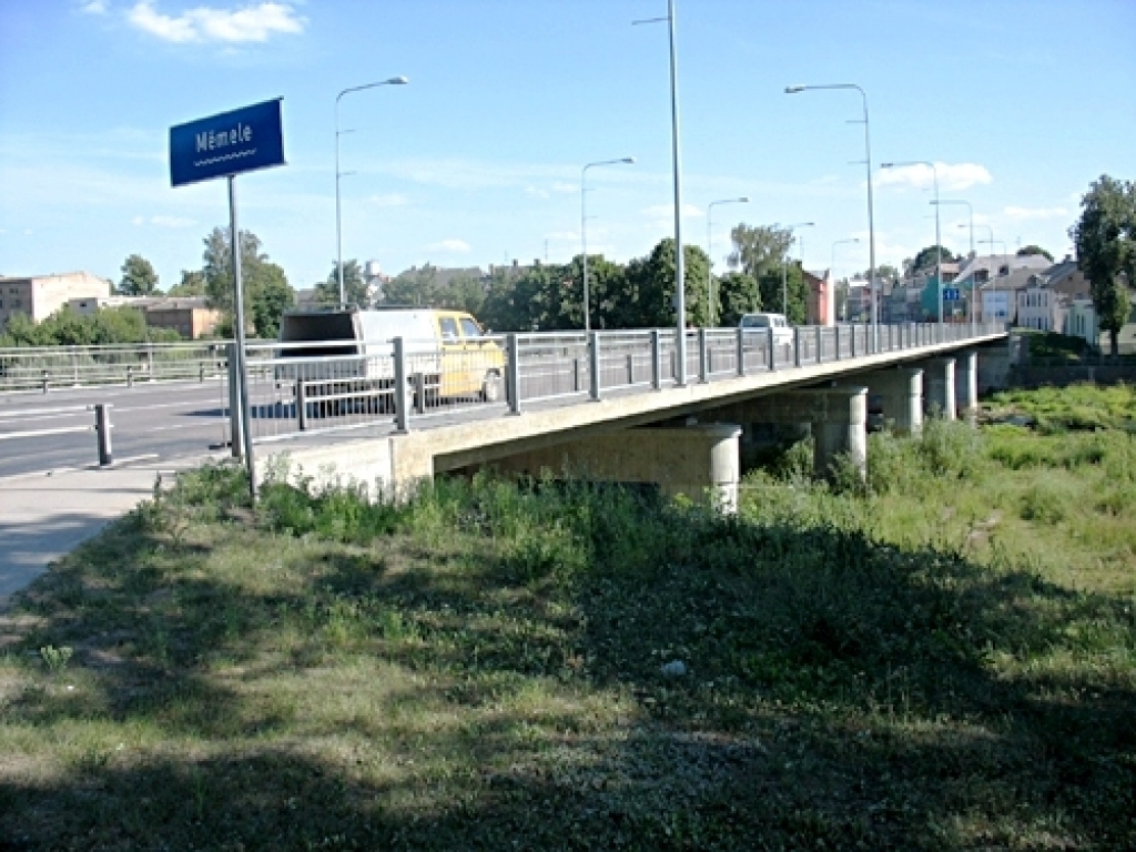 22. augustā plkst. 21 Mēmeles tiltu pār Bausku izgaismos desmitiem lampiņu.
Autors: no «Bauskas Dzīves» arhīva