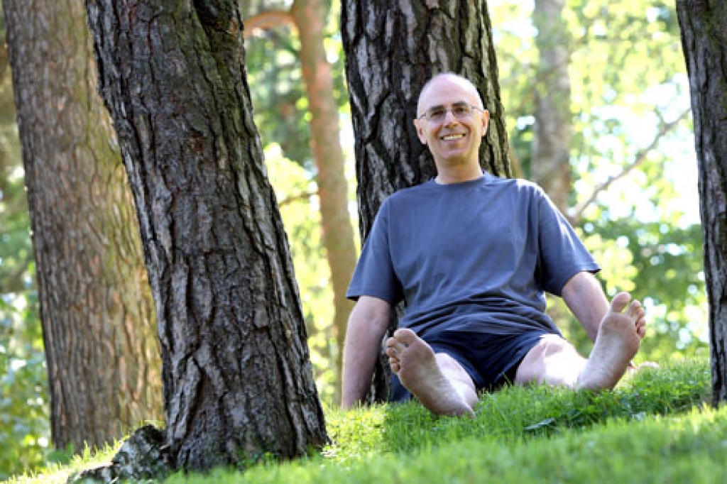 Greiems Andersons (Graham Anderson) - jurists, tiesnesis no Austrālijas, Latvijas apceļotājs, kurš iegriezies arī Bauskas rajonā.
Autors: Aivars Liepiņš, «Diena».