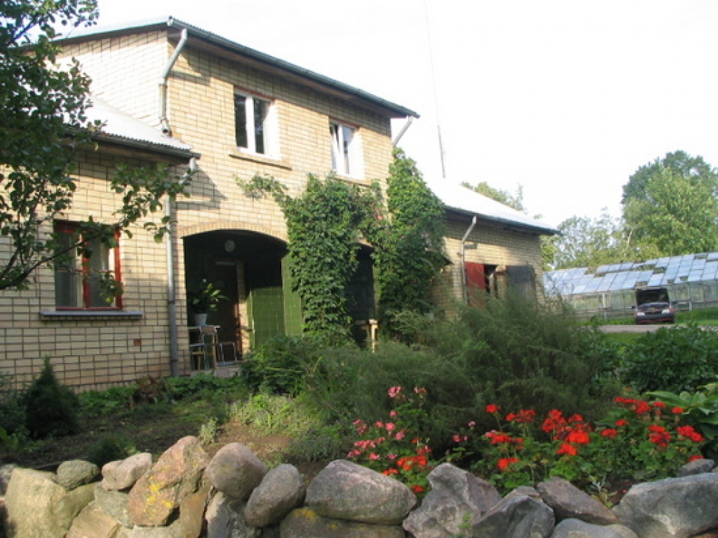 Viesu māja «Krastmalas» Skaistkalnē.
Autors: www.tourism.bauska.lv