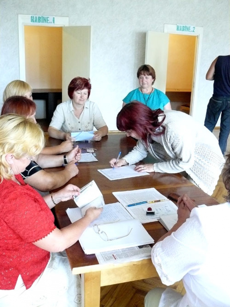 Tautas nobalsošana rit Svitenes vēlēšanu iecirknī.
Autors: Sandra Danosa