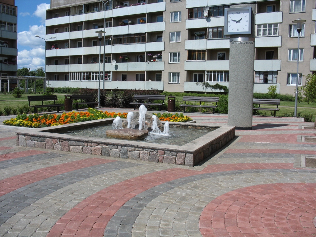 Laukums pie Iecavas novada Domes.
Autors: No «Bauskas Dzīves» arhīva.