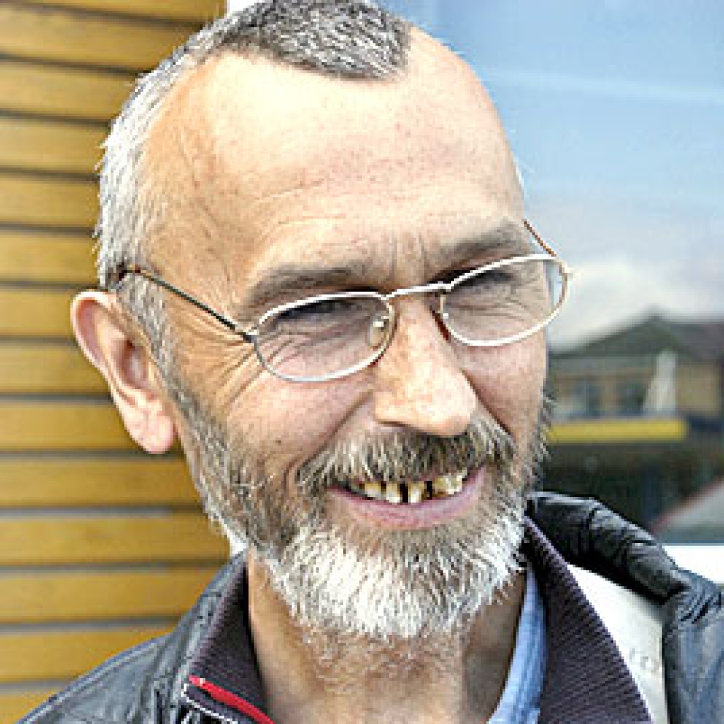 ATONS ŽUKOVSKIS, bezdarbnieks: «Obligāti iešu.»