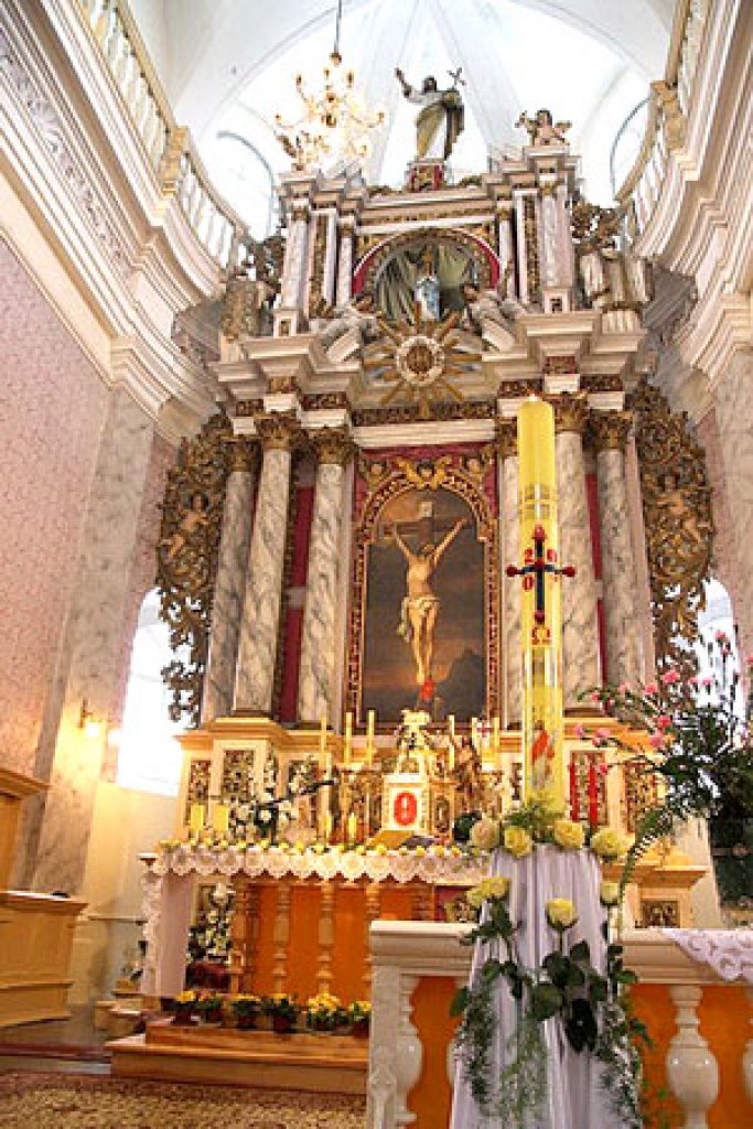 Skaistkalnes katoļu baznīcas altāris.