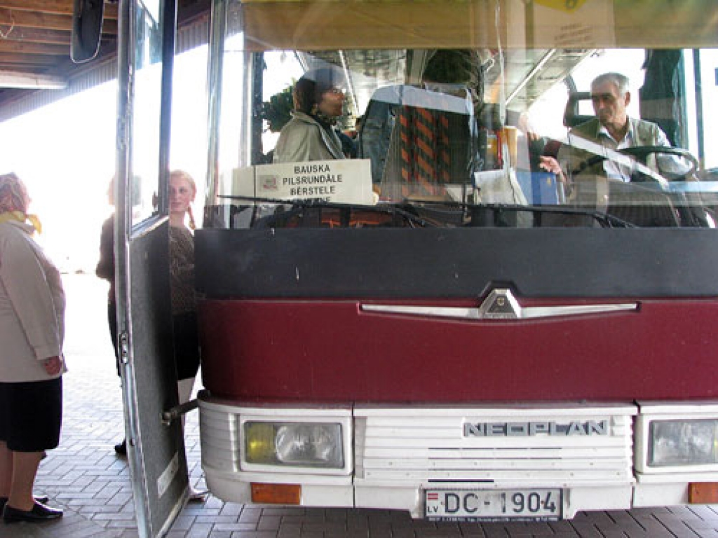 SIA «Aiva auto» vecākais autobuss nākamgad tiks mainīts pret jaunāka modeļa spēkratu.
Autors: Juris Iļņickis