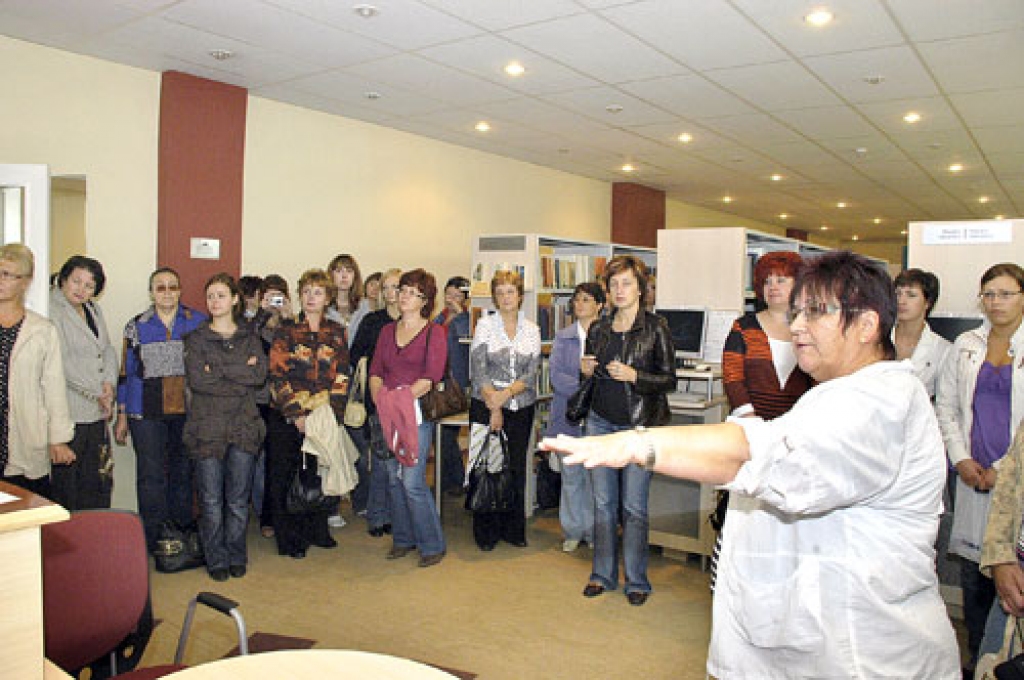 Baiba Tormane (priekšplānā), Bauskas Centrālās bibliotēkas direktore, atzīst, ka sadarbība ar Latgales kolēģiem ir ļoti vērtīga, jo rosina domu apmaiņu, palīdz dažādot darba metodes un ieviest jaunus risinājumus.
Autors: Ivars Bogdanovs