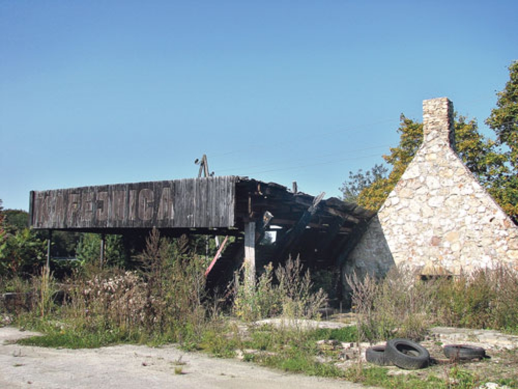 Bijušās kafejnīcas kopskats.