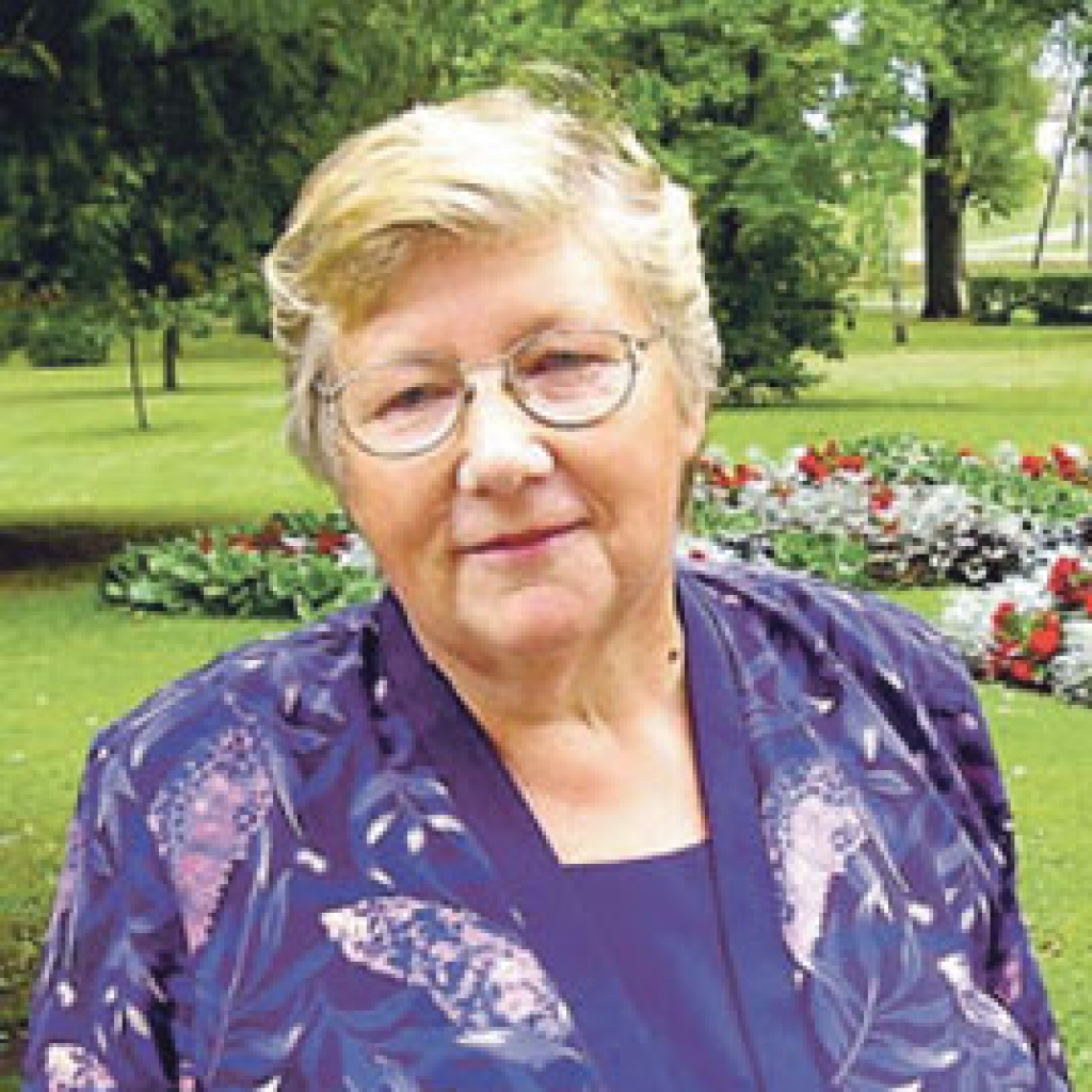 Izglītības un zinātnes ministrijas balvas par izcilību svētdien, 5. oktobrī, tiks pasniegtas Skaistkalnes vidusskolas bioloģijas un sociālo zinību skolotājai Austrai Augustei.
Autors: No «Bauskas Dzīves» arhīva