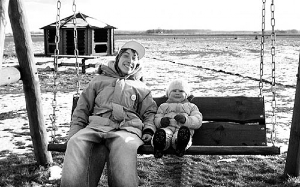 Andis Ģirupnieks un kaimiņu meitene Kitija.