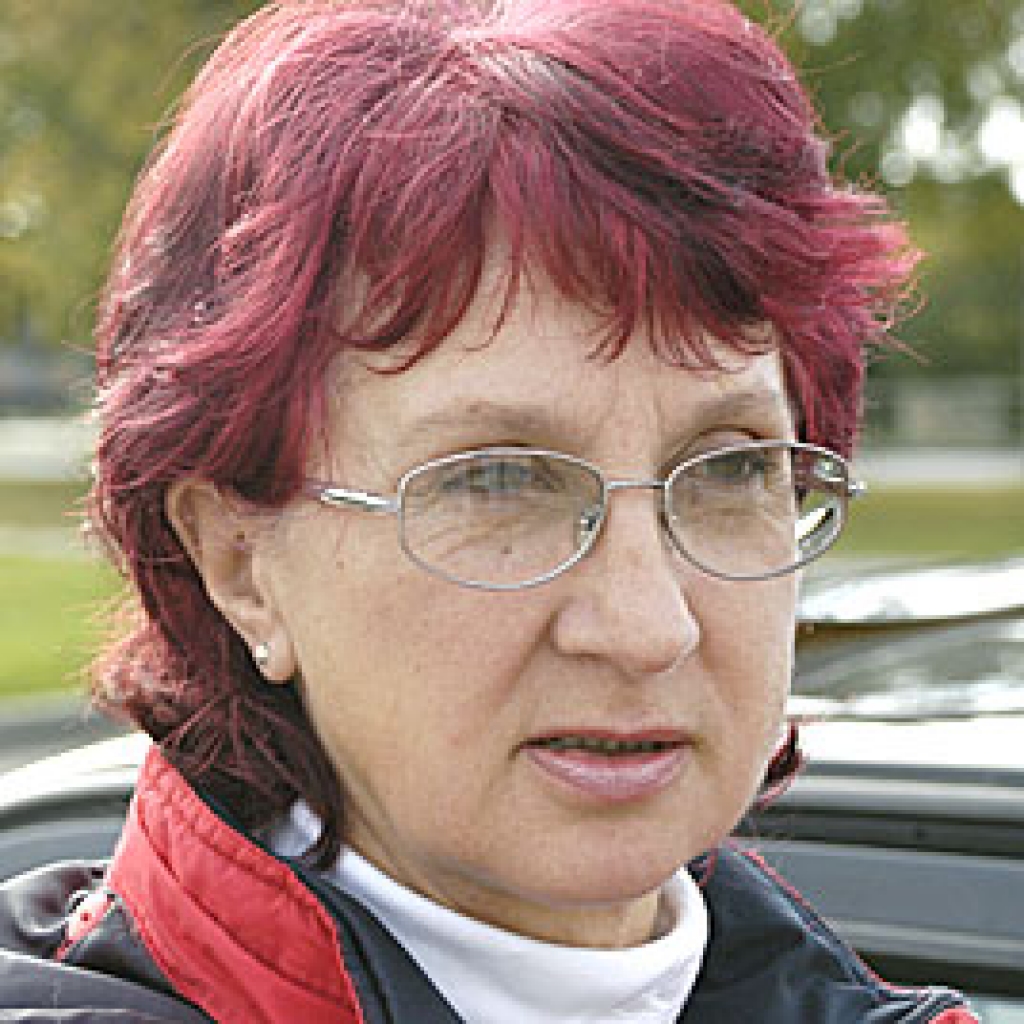 DZIDRA TETERE no Rundāles: «Paši vadītāji rīkojas pārāk vieglprātīgi, atstājot automobilī vērtīgas mantas. Tādējādi viņi pamudina zagļus.»