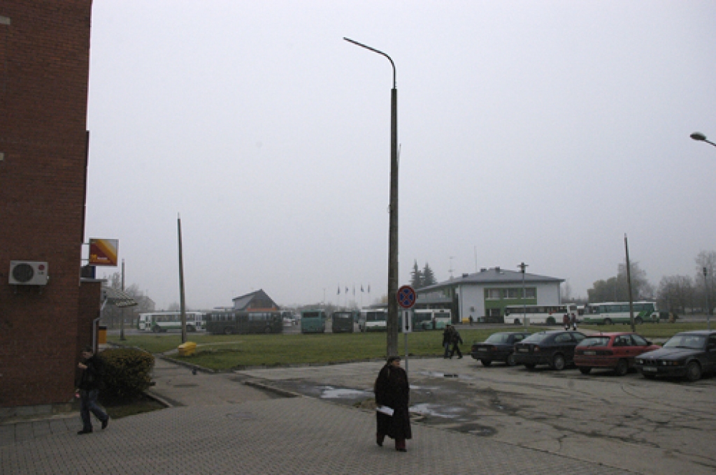 Pateicoties baušķenieku vērībai, pamestie stabi pilsētas centrā drīz varētu tikt novākti.
Autors: Ivars Bogdanovs