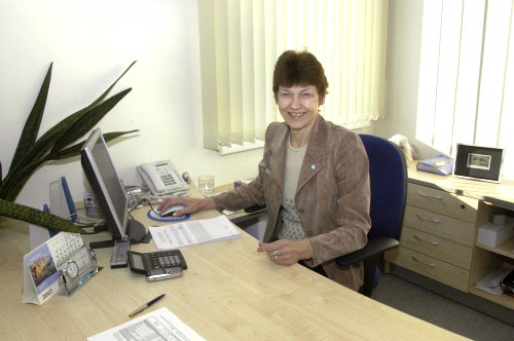 Apdrošināšanas sabiedrības «Balta» Bauskas filiāles darbinieki iesaistījušies labdarības akcijā uzņēmuma rīkotajā Līdzcietības dienā. Filiāles vadītāja Ligita Asare informē, ka šāda akcija notiek jau vairākus gadus. 
Autors: No «Bauskas Dzīves» arhīva.