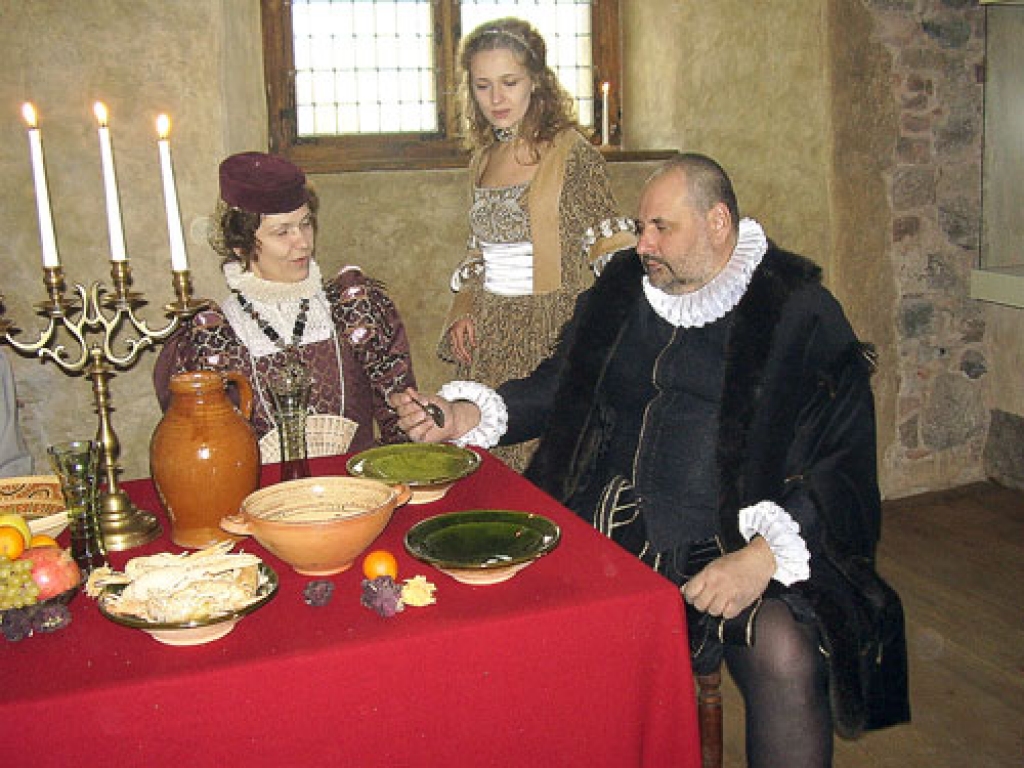 Mārim Skanim, Bauskas pils muzeja direktoram, ik pa brīdim nāksies spēlēt pilskunga lomu.