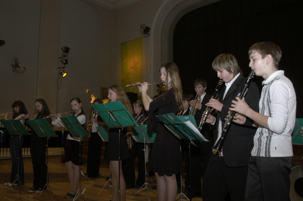 Iedzīvotāji tiek aicināti uz Bauskas mūzikas skolas audzēkņu koncertu šodien, 12. decembrī, pilsētas Tautas namā. 
Autors: No «Bauskas Dzīves» arhīva.