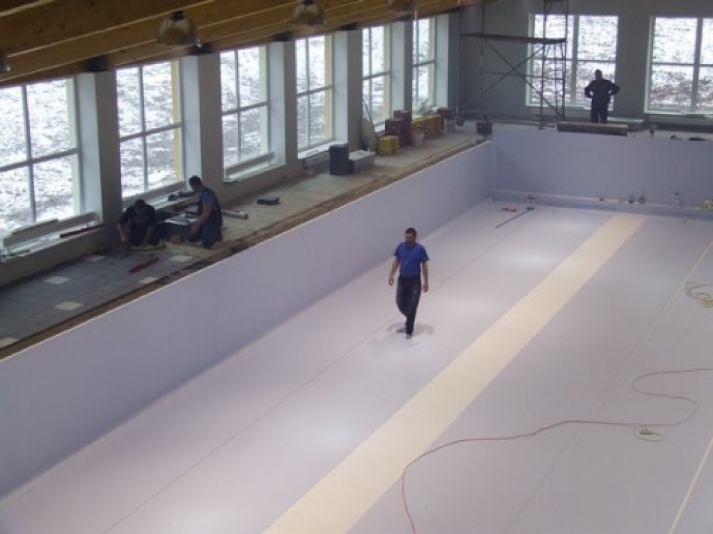 Koknesē turpinās peldbaseina celtniecība. Tā būve izmaksās miljonu un 700 tūkstošu latu. 
Autors: www.staburags.lv