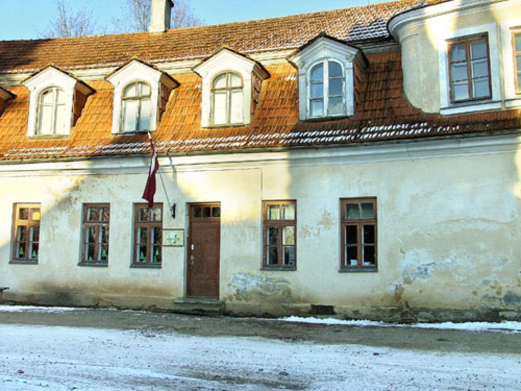 Ēka, kurā pašlaik atrodas bērnudārzs «Mārpuķīte».