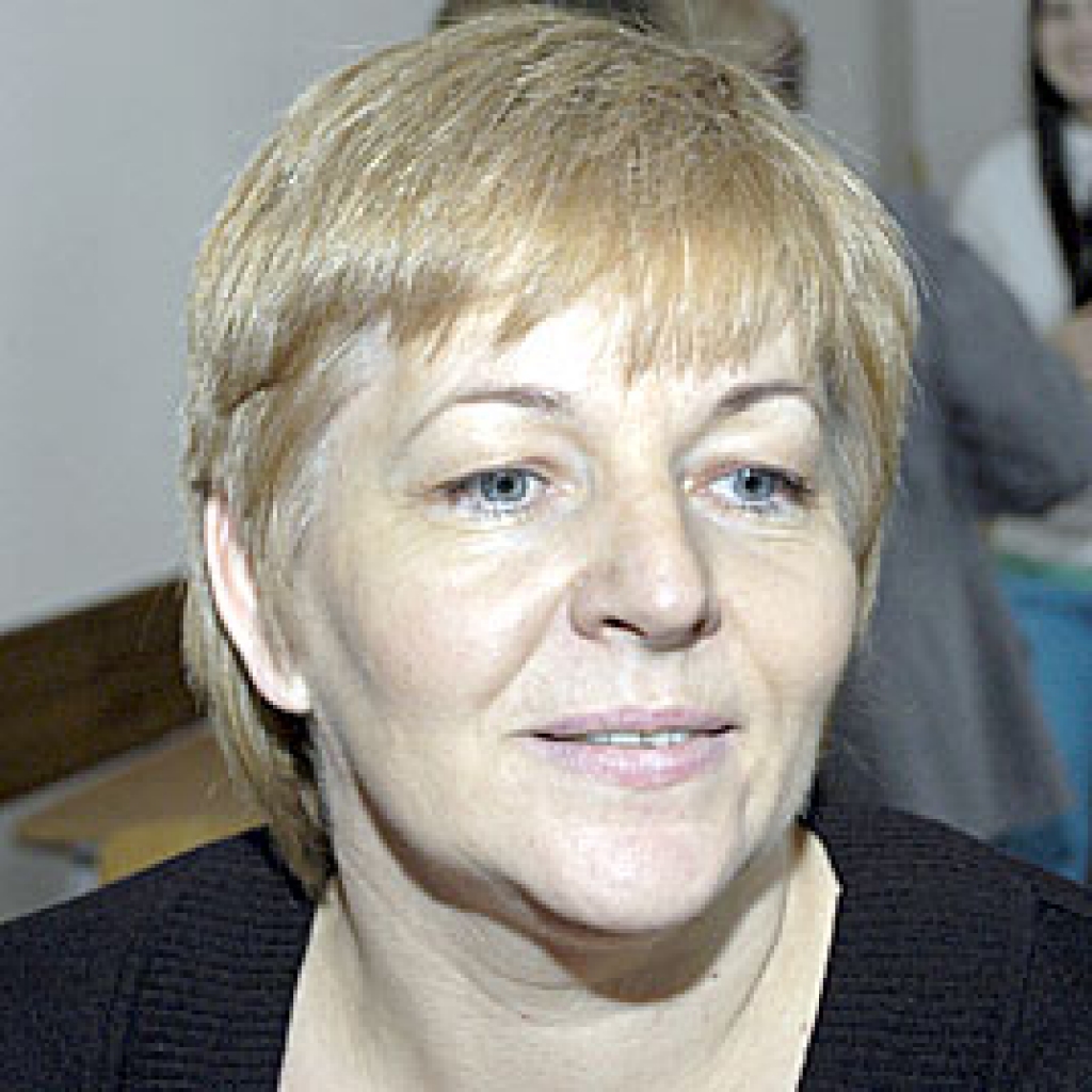 INESE KARŪSA.