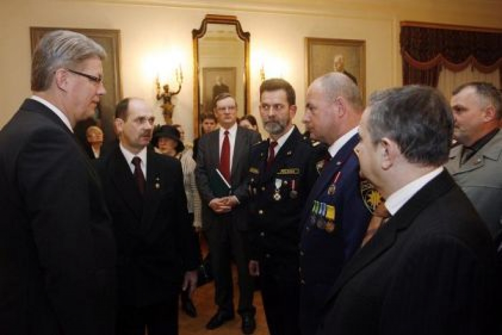 Valda Zatlera tikšanās ar 1991.gada bojā gājušo tuviniekiem un Bauskas milicijas darbiniekiem
Autors: Latvijas Valsts prezidenta kanceleja