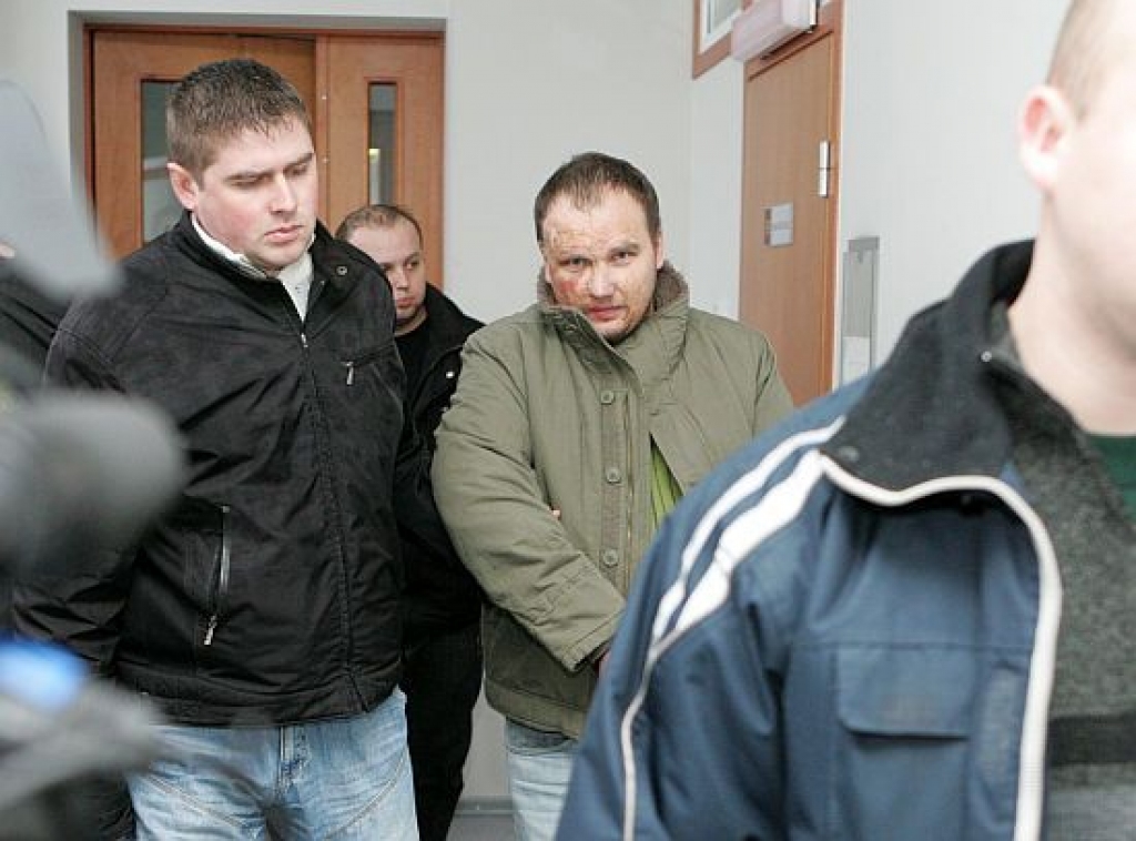 Aizturētais 1975.gadā dzimušais  Ingus Zaharčenoks, kurš tiek turēts aizdomās par ielaušanos AS 