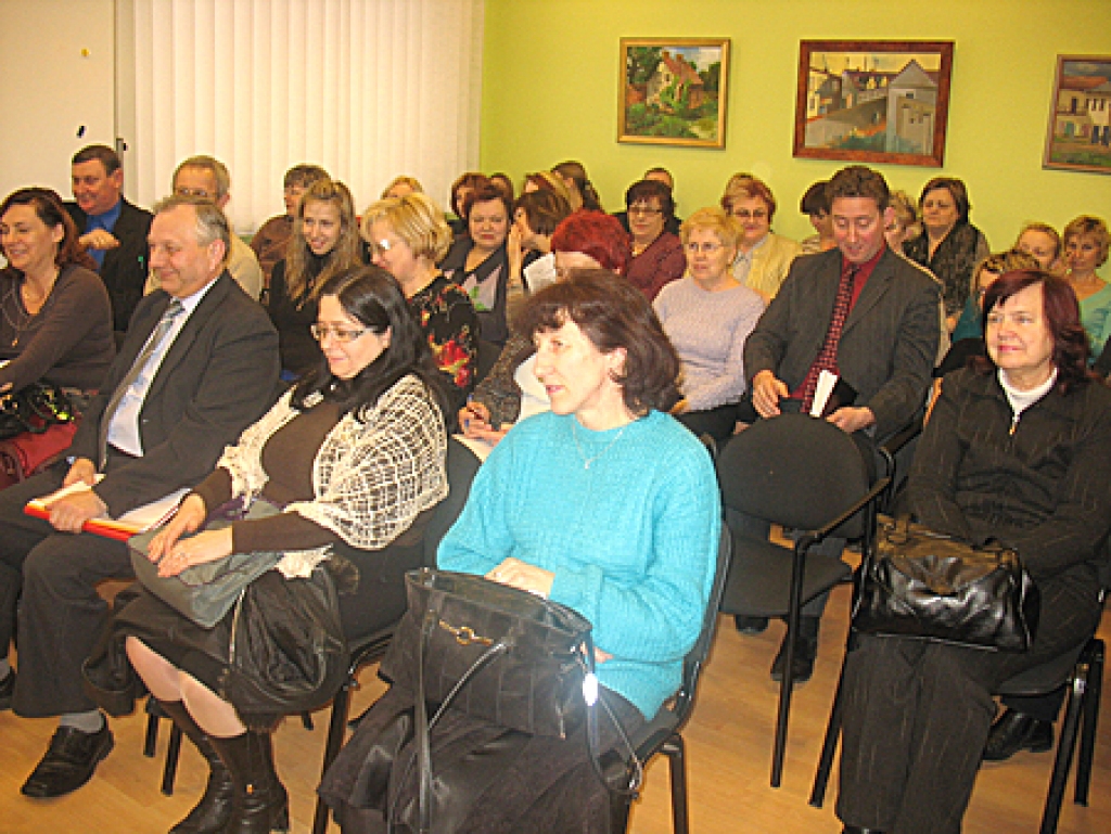 Pēc Finanšu komitejas sēdes ne visi pašvaldības iestāžu vadītāji un grāmatveži bija smaidīgi. 
Autors: Vilnis Auzāns