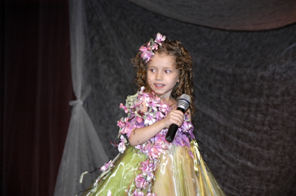 Noslēdzies konkursa «Bauskas balsis 2009» pusfināls. 20. februāra vakarā žūrija no vairāk kā 40 dalībniekiem izvēlējās 19, kurus aicinās piedalīties finālā 7. martā. Jauno dziedātāju vecuma amplitūda bija ļoti plaša – sākot no četriem līdz...