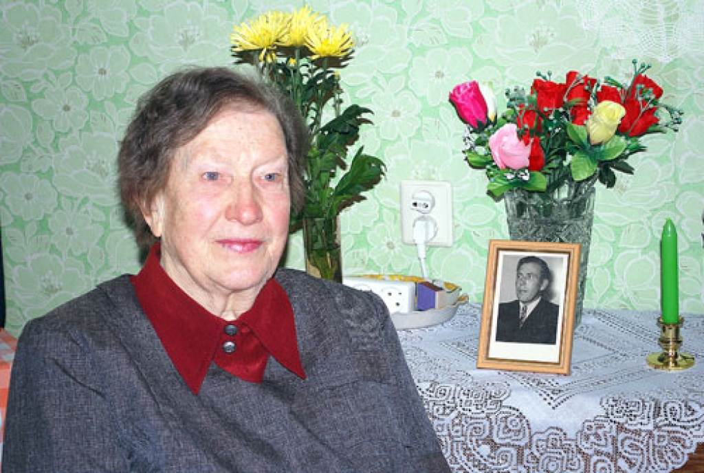 Iecavniecei Klitijai Liepai dzīvoklī ir tuvinieku fotogrāfijas. Viņa saka: «Pat ja esmu viena, tāpat jūtos kā ģimenes lokā.» 