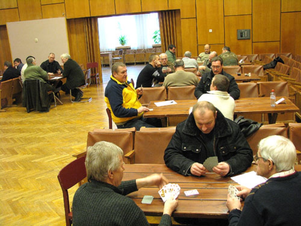 Īslīces pagasta kausa izcīņas atklātajās sacensībās zolītē šogad bija mazāk dalībnieku nekā sešās iepriekšējās reizēs.