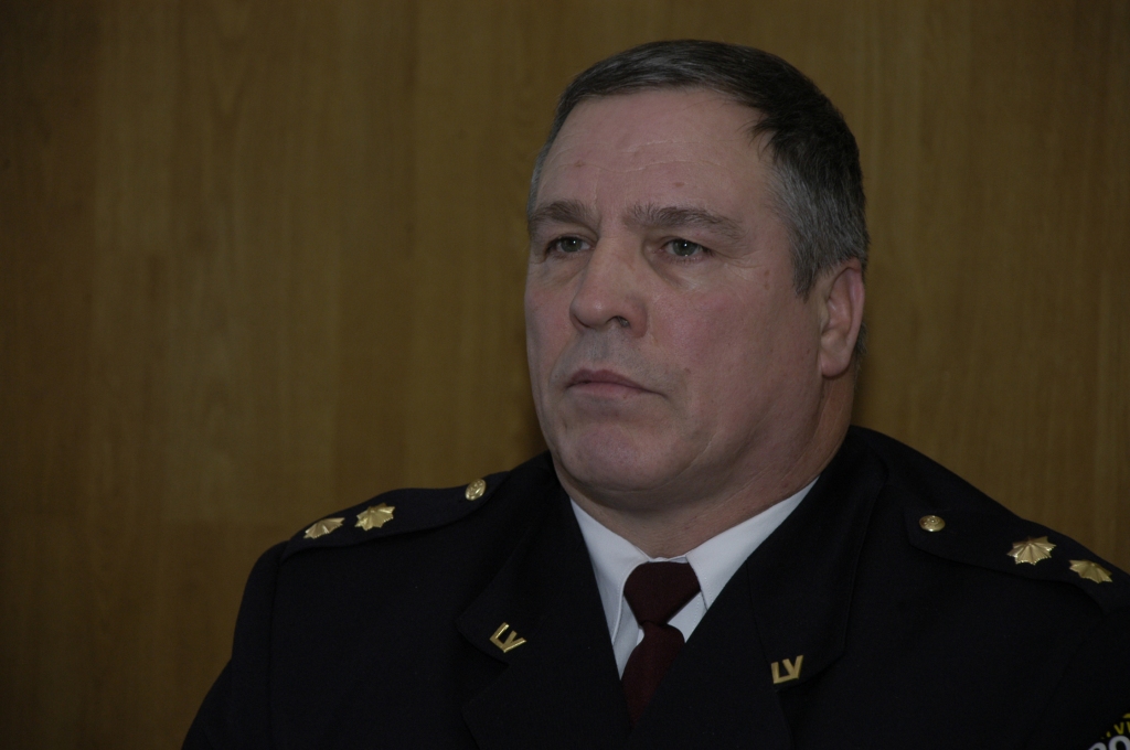 Bauskas rajona Policijas pārvaldes (RPP) priekšniekam Dzintaram Lenbergam piešķirta speciālā dienesta pakāpe – pulkvedis.
Autors: No «Bauskas Dzīves» arhīva.