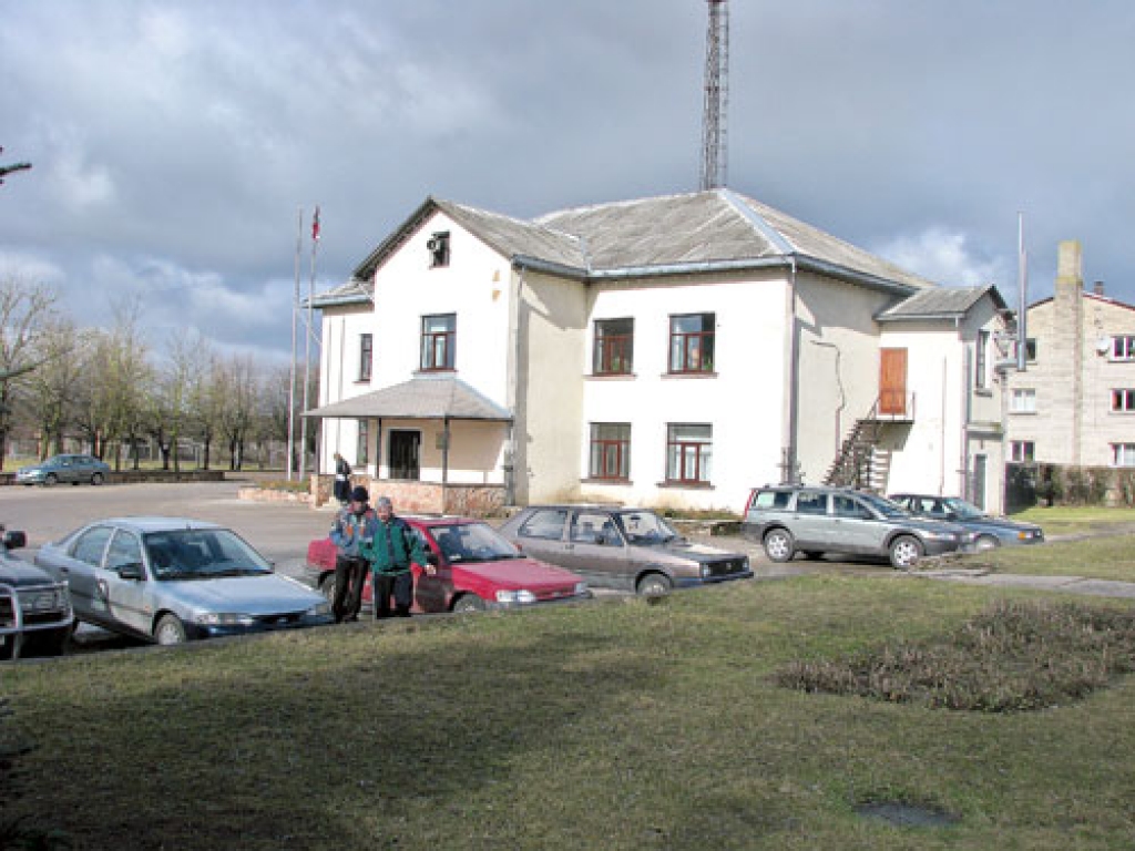 ĪSLĪCES pagasta padome ir viena no mūsu rajona pašvaldībām, kuras darbinieki atbild gan uz e-pasta vēstulēm, gan telefonzvaniem uzreiz pēc darbdienas sākuma un īsi pirms tās beigām.
Autors: No «Bauskas Dzīves» arhīva.