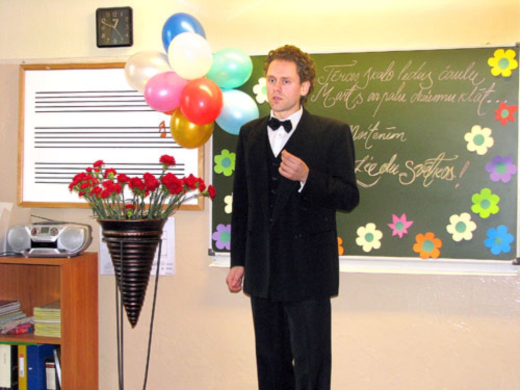 Neizmirstamas emocijas Skaistkalnes vidusskolas saimei sagādāja Ingmara Zemzara un Jāņa Kurševa Sieviešu dienai veltītais koncerts.
Autors: Juris Iļņickis