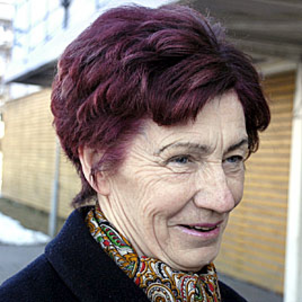 ĀRIJA VECELE.