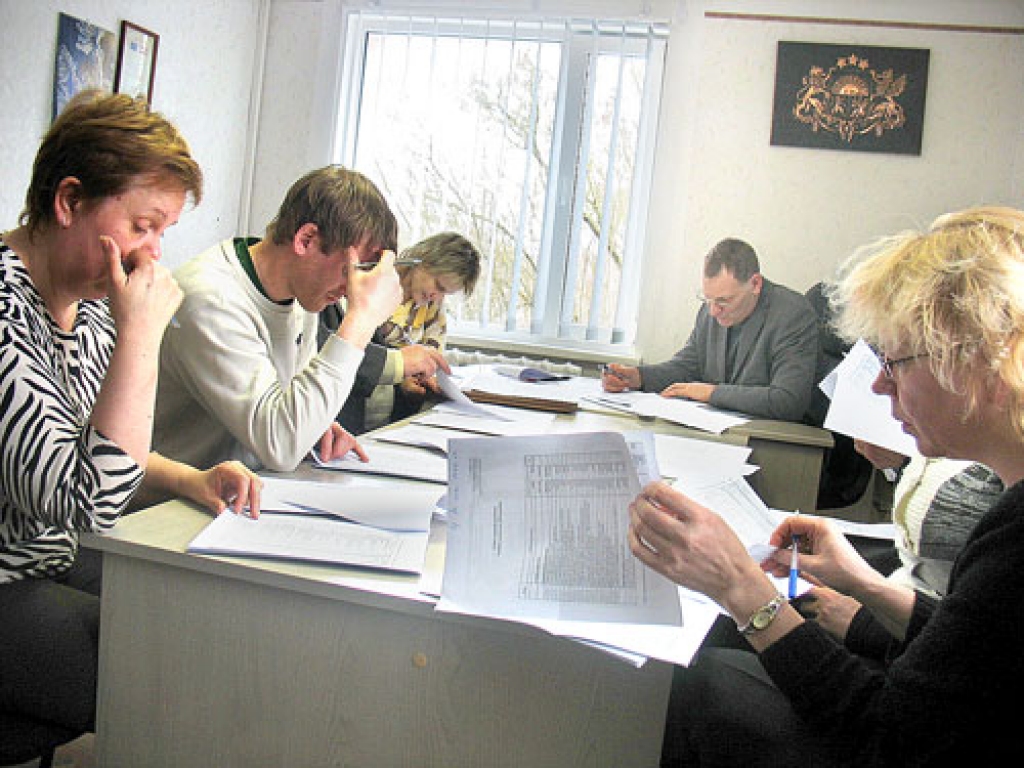 Codes pagasta padomes deputāti pirms galīgā varianta pieņemšanas budžetu skatījuši vairākkārt.