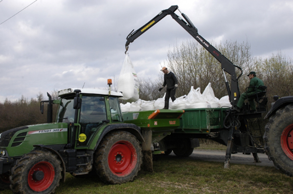 SIA «Uzvara-Lauks» aktīvi uzsākusi pavasara lauku darbus.
Autors: Ivars Bogdanovs