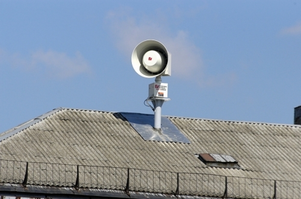 Bauskā sirēna uzstādīta uz 2. vidusskolas jumta.
Autors: no «Bauskas Dzīves» arhīva