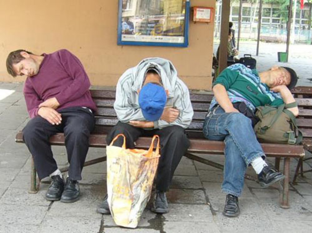 Policija atgādina, ka reibumu labāk izgulēt mājās vai viesos, nevis apdzīvotās vietās.
Autors: no www.funnypicsof.com