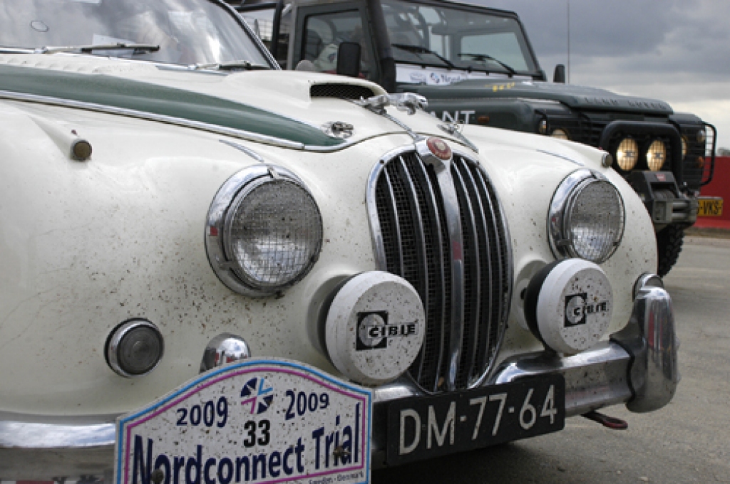 Mūsas autotrasē 6. maijā ātrumbraucienu iemēģināja 35 automobiļu ekipāžas no Nīderlandes. Tie bija starptautiskā antīko automobiļu rallija «The Nordconnect Trial 2009» dalībnieki. Viņu vidū – arī vairāki ar jauniem automobiļiem, kuri...